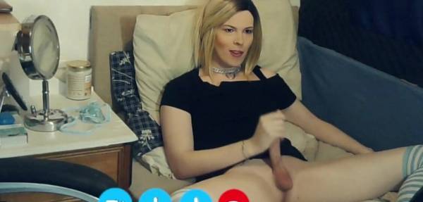 Naughty Trans Stepsister Leaves Webcam On - Jessica Bloom - 365vids.one-trannyfans.net