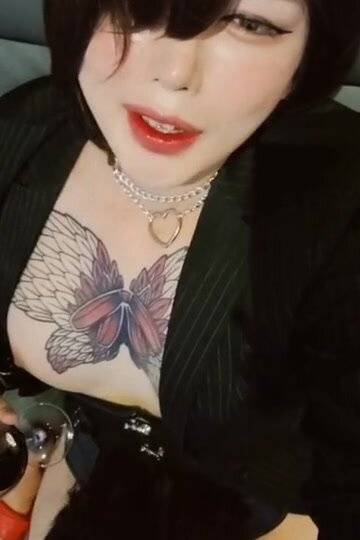 Tranny biggirl BunnycatRay with a submissive bitch(More on onlyfans) - 365vids.one-trannyfans.net